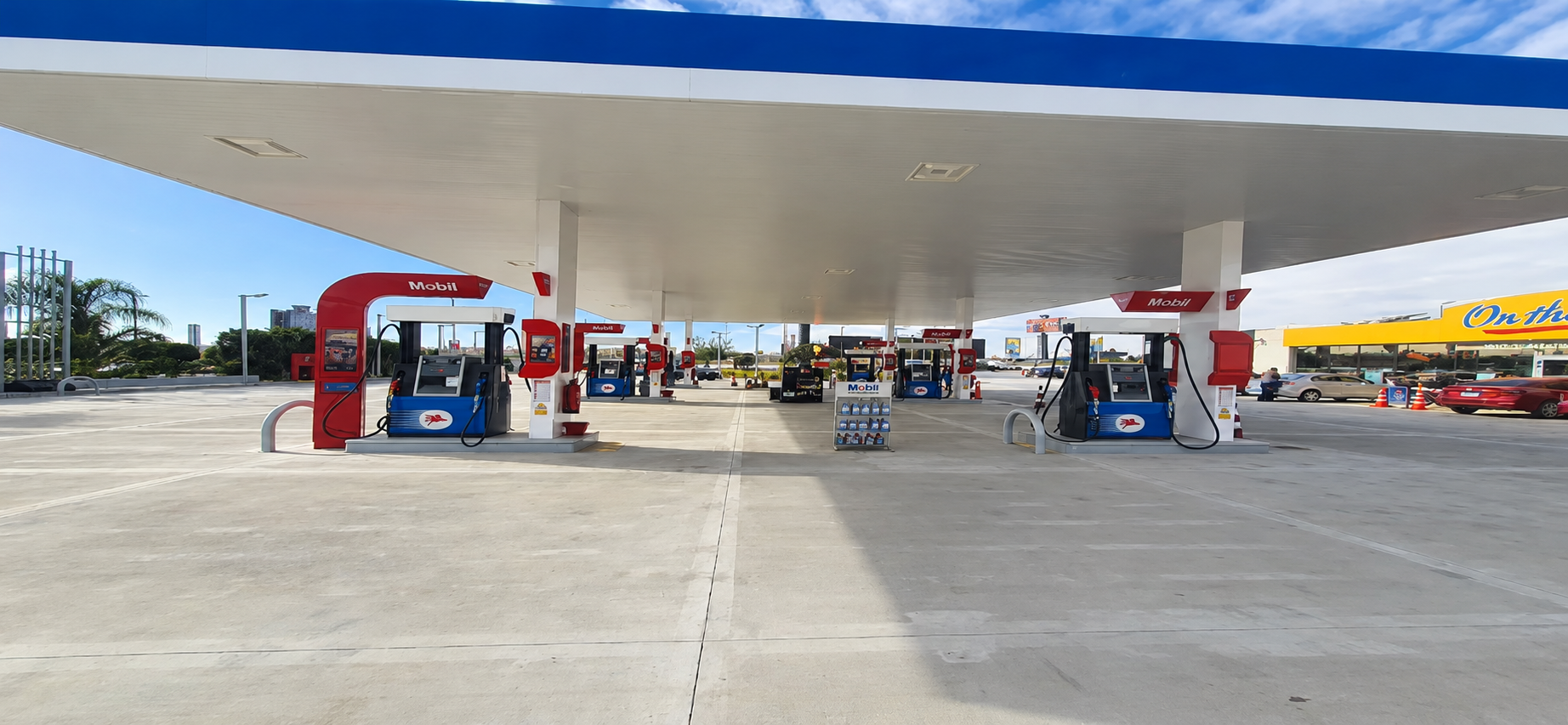 Sphinx Mobil Station — photograph 5